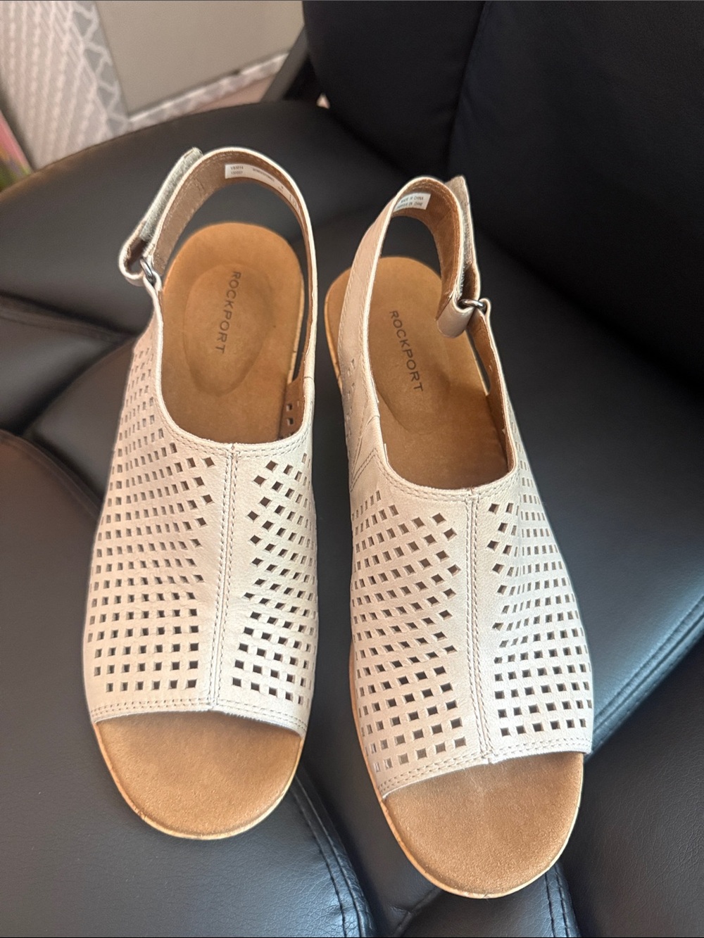 Rockport Women's Light Beige Perforated Slingback Sandals